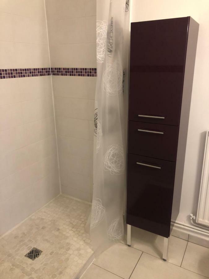 Chambre Les Loges เนอแวร์ ภายนอก รูปภาพ